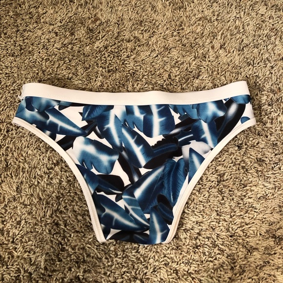 Bathing Suit bottoms - Picture 2 of 2